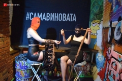 <strong>Очередная "квартирная" выставка Владивостокской школы современного искусства прошла под названием "Вместе"</strong>