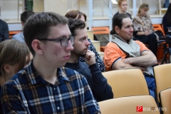 <strong>Пришедшие на лекцию горожане с интересом слушали о нюансах и тонкостях зимнего бега</strong>
