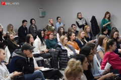 <strong>Сегодня она работает над несколькими проектами, в том числе инстаграмами владивостокских гастробара и пекарни</strong>