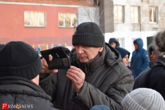 Жильцы сами сажали деревья, которые были вырублены для строительства супермаркета