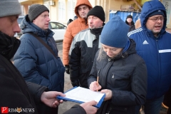 На собрании записывали всех пришедших