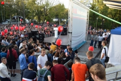 <strong>Для выступления Алексея Навального было сооружена сцена</strong>