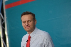 <strong>В конце выступления политик сказал: "Ну должен же когда-нибудь честный человек прийти к власти в нашей стране? И я хочу стать таким первым честным человеком</strong>