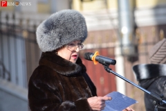 <strong>Помимо общегородской проблемы уничтожения лесных насаждений, на митинге обсудили и нашумевшую проблему локального значения - строительство магазина на территории у дома №40 по улице Бестужева, которое в декабре 2016 года начало ООО "Версат"</strong>
