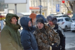 <strong>Жители Владивостока на митинге потребовали прекратить вырубать городские леса</strong>