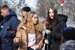 <strong>Во Владивостоке у памятника приморцам, погибшим в ходе локальных войн и военных конфликтов прошёл торжественный митинг в день памяти о россиянах, погибших во время исполнения служебного долга за пределами Отечества</strong>