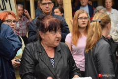 <strong>Некоторые горожане очень эмоционально выражали свой протест</strong>