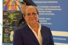<strong>Художественный руководитель Приморского краевого академического театра имени М. Горького Ефим Звеняцкий</strong>