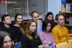 <strong>Авторы принимают от всех желающих критику и предложения.</strong>