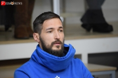 <strong>Проект "Мнения" ориентирован в первую очередь на тех людей, кто в театр не ходит, однако авторы обещают учитывать и пожелания постоянных зрителей театров, которые хотели бы получить из первых уст информацию о театральном закулисье и профессии.</strong>