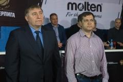 <strong>Глава Владивостока Виталий Веркеенко (справа). Фото: Илья Пирро</strong>