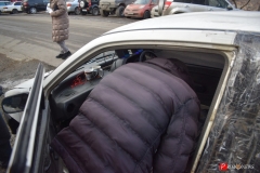 <strong>Явно не ожидавший приезда журналистов "охранник" пытается дозвониться до "хозяина" парковки</strong>