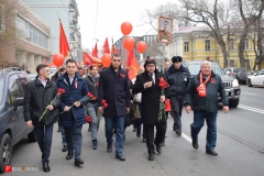 <strong>В краевом центре Приморья 7 ноября прошло массовое шествие в честь 100-летия Великой Октябрьской социалистической революции</strong>
