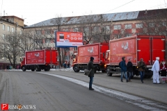 <strong>Праздничное шествие сопровождали грузовики Coca-Cola</strong>