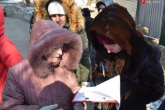 <strong>В конце собрания у жильцов собрали подписи</strong>