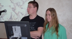 Пришедшие на заседание студенты выступили с докладом