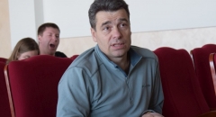 Две недели назад буквально под окнами научно-исследовательских институтов Дальневосточного отделения РАН возобновилась вырубка деревьев