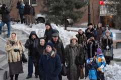 <strong>Горожане пришли на вечер памяти Владимиру Высоцкому с детьми</strong>