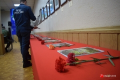 <strong>Во Владивостоке открылась фотовыставка "Ребята с нашего двора"</strong>