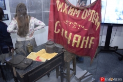<strong>Выставка хронологически охватывает период детства и юности Александра Фадеева, период его становления как личности, литератора и идейного борца, который пришелся на неспокойное и полное судьбоносных событий время жизни во Владивостоке и Приморском крае в 1906—1921 годах</strong>
