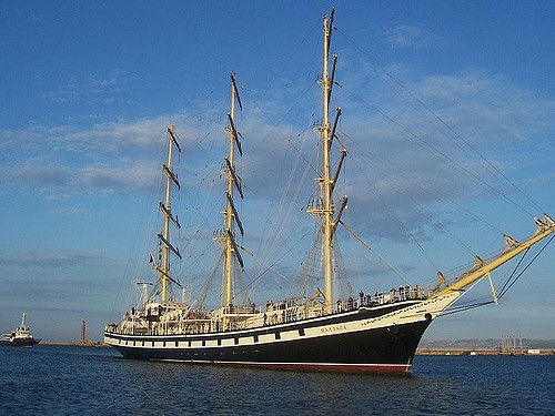 Учебное парусное судно «Паллада» прибыло в порт Петропавловск-Камчатский