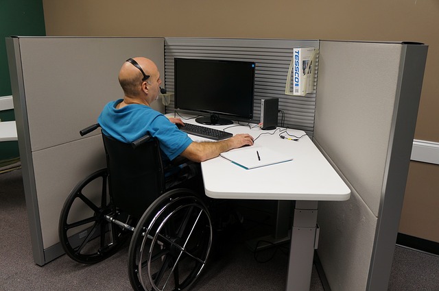 С начала 2018 года специалисты помогли найти работу 125 приморцам с инвалидностью