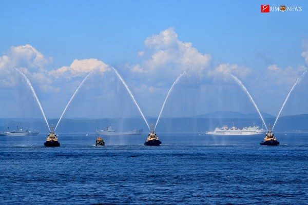 «Морским судам быть...»: как во Владивостоке репетировали празднование Дня ВМФ