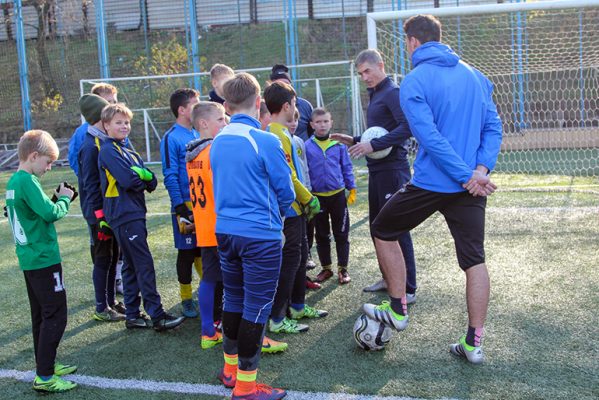Футбол: мастер-класс для юных вратарей провели в «Луче-Энергии»