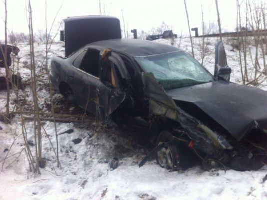 В Приморье в результате страшного ДТП погиб водитель иномарки