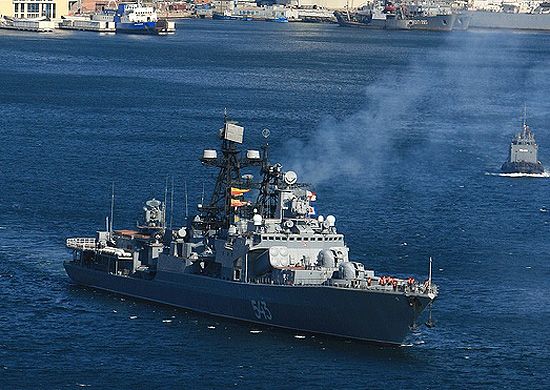 Пожар на большом противолодочном корабле «Маршал Шапошников» во Владивостоке ликвидировали