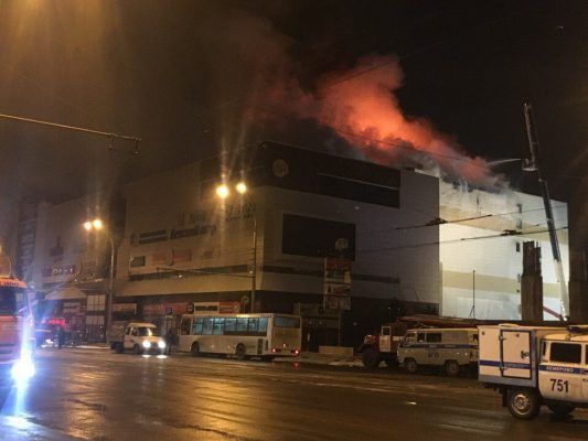 Пожар в Кемерово: опубликованы фото и видео с места трагедии