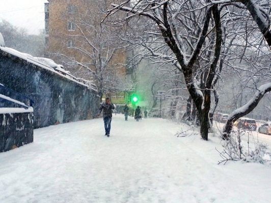 Снег, зима, пешеходы