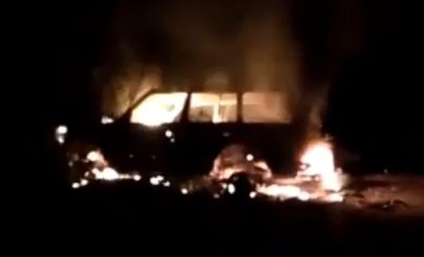 «Поохотились»: в Приморье выгорел дотла автомобиль охотников на утку