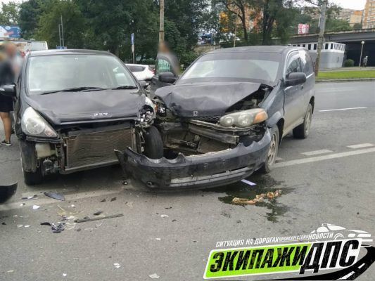 Жёсткое ДТП произошло на перекрёстке во Владивостоке