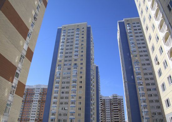 Ещё девять высотных домов для семей военнослужащих сдадут во Владивостоке до середины 2019 года