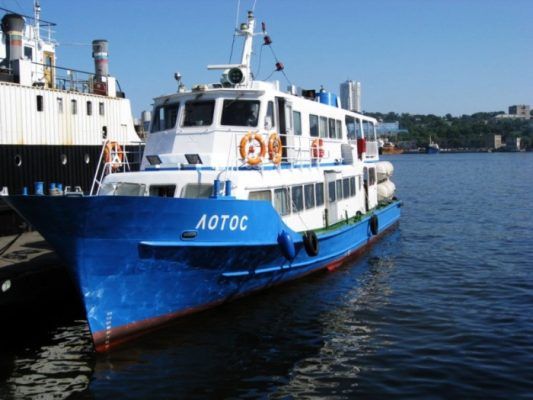 Владивосток и остров Попова свяжут дополнительные рейсы теплохода