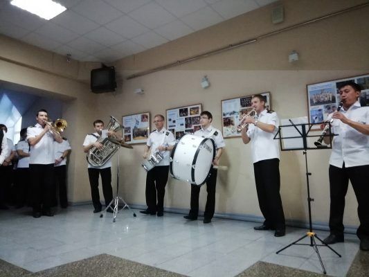 Во Владивостоке открылась фотовыставка об истории уникального для Дальнего Востока вузовского духового оркестра