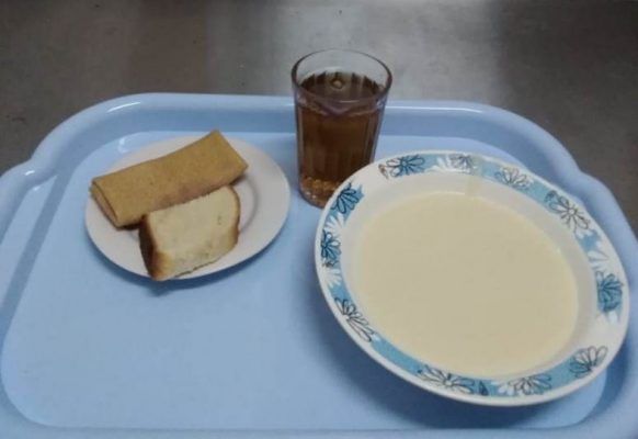 Школьное меню, обед, еда, столовая, школьное питание. Фотографии предоставлены родителями и школьниками