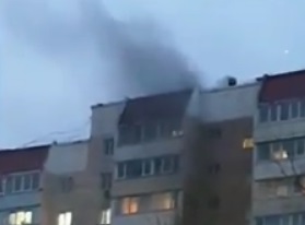 Сразу два пожара во Владивостоке: огнеборцы не могут проехать — очевидцы