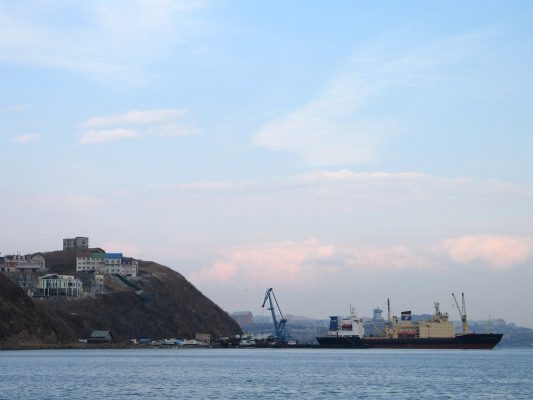 Порт Владивосток