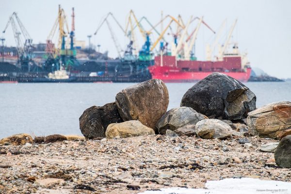 Порт Владивосток