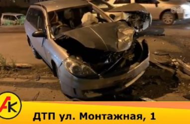 «Машины в хлам»: во Владивостоке влобовую столкнулись Mark ll и Nissan