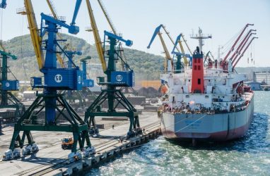 Организации морского транспорта Приморья с начала 2019 года увеличили перевозки почти в два раза