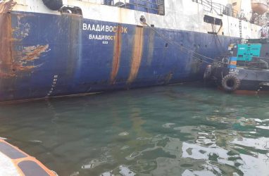 В порту Владивосток ликвидировали разлив нефтепродуктов