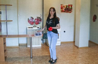 В Приморье выпускнице детдома дали квартиру спустя 18 лет ожидания