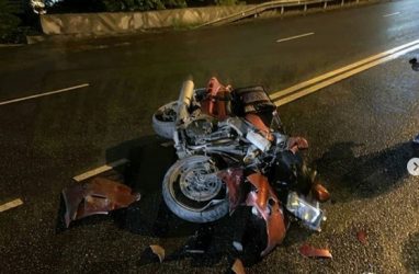 Мотоцикл вдребезги: серьёзное ДТП произошло во Владивостоке