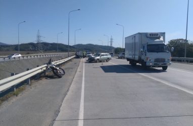 Трагедия в Приморье: мотоциклист погиб на месте ДТП