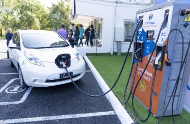 В Приморье открыли десять зарядных станций для электромобилей