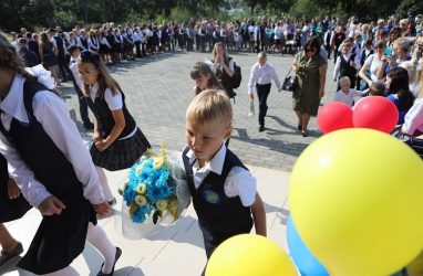 Во Владивостоке намерены сократить около 800 сторожей и вахтёров детсадов и школ