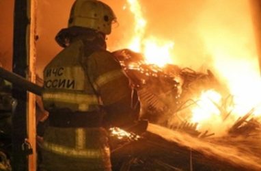 Женщина погибла в страшном пожаре во Владивостоке